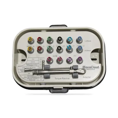 Coffret métallique avec clé dynamométrique d'implantologie et 16 tournevis prothétiques More Dent.